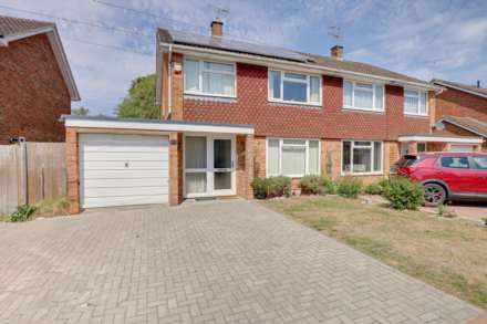 Orchard Avenue, Sonning Common