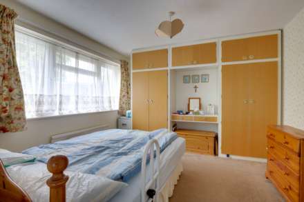 Orchard Avenue, Sonning Common, Image 16