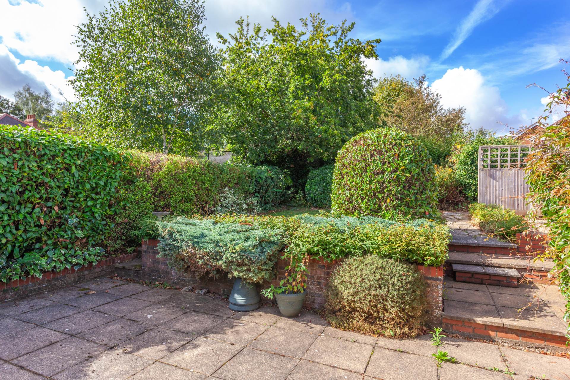 Sedgefield Close, Sonning Common, South Oxfordshire, Image 2