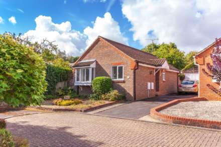 Sedgefield Close, Sonning Common, South Oxfordshire, Image 1