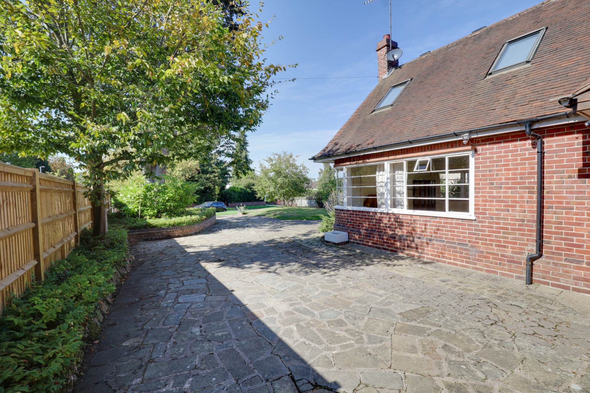 Kidmore End Road, Emmer Green, Reading, Image 25