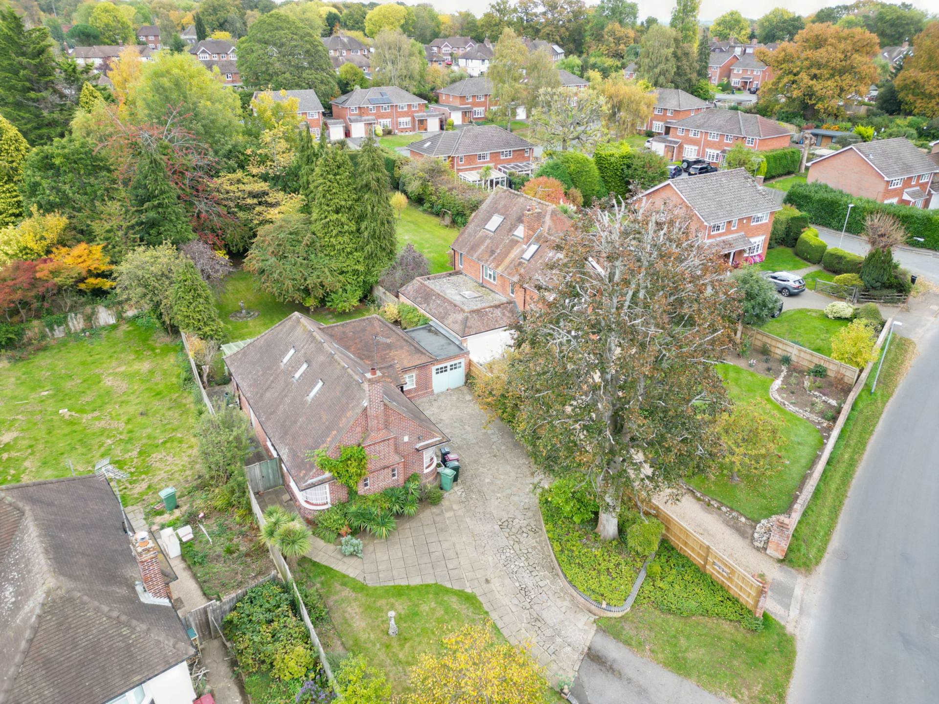 Kidmore End Road, Emmer Green, Reading, Image 27