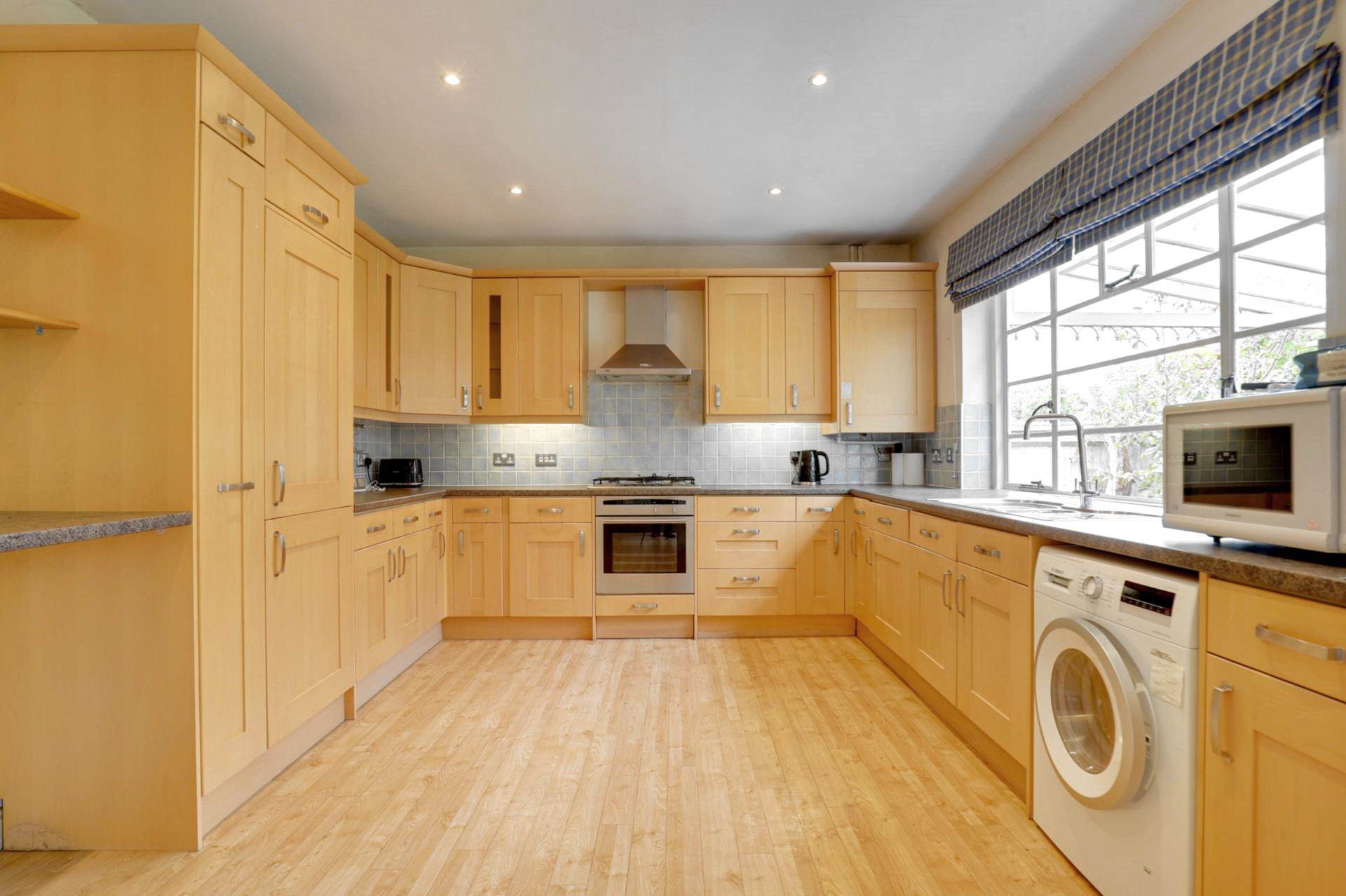 Kidmore End Road, Emmer Green, Reading, Image 4