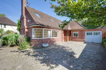 Property For Sale Kidmore End Road, Emmer Green, Reading