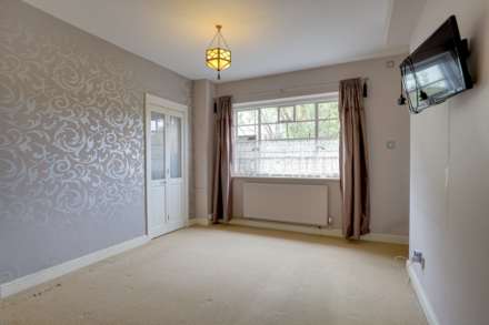 Kidmore End Road, Emmer Green, Reading, Image 12