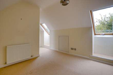 Kidmore End Road, Emmer Green, Reading, Image 15
