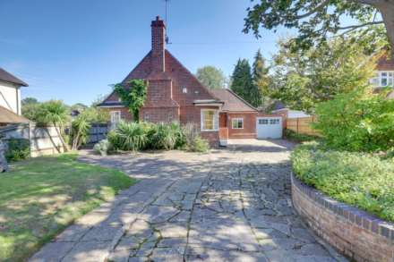 Kidmore End Road, Emmer Green, Reading, Image 9
