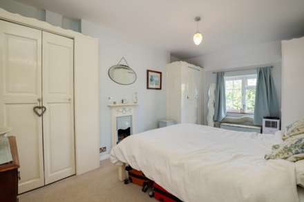 Chiltern Bank, Peppard Common, Henley-on-Thames, South Oxfordshire, Image 10