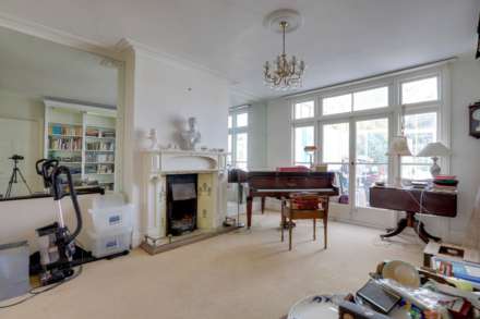 Kidmore Road, Caversham Heights, Image 5