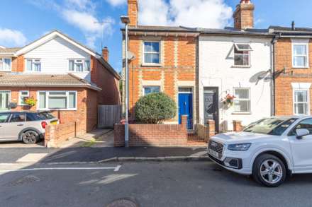 Champion Road, Caversham
