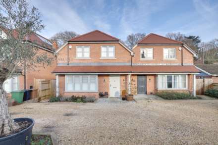 Shiplake Bottom, Peppard Common, Henley-on-Thames, South Oxfordshire