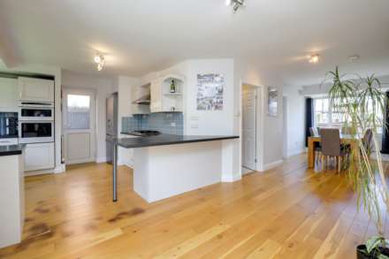 Ilkley Road, Reading, Image 2