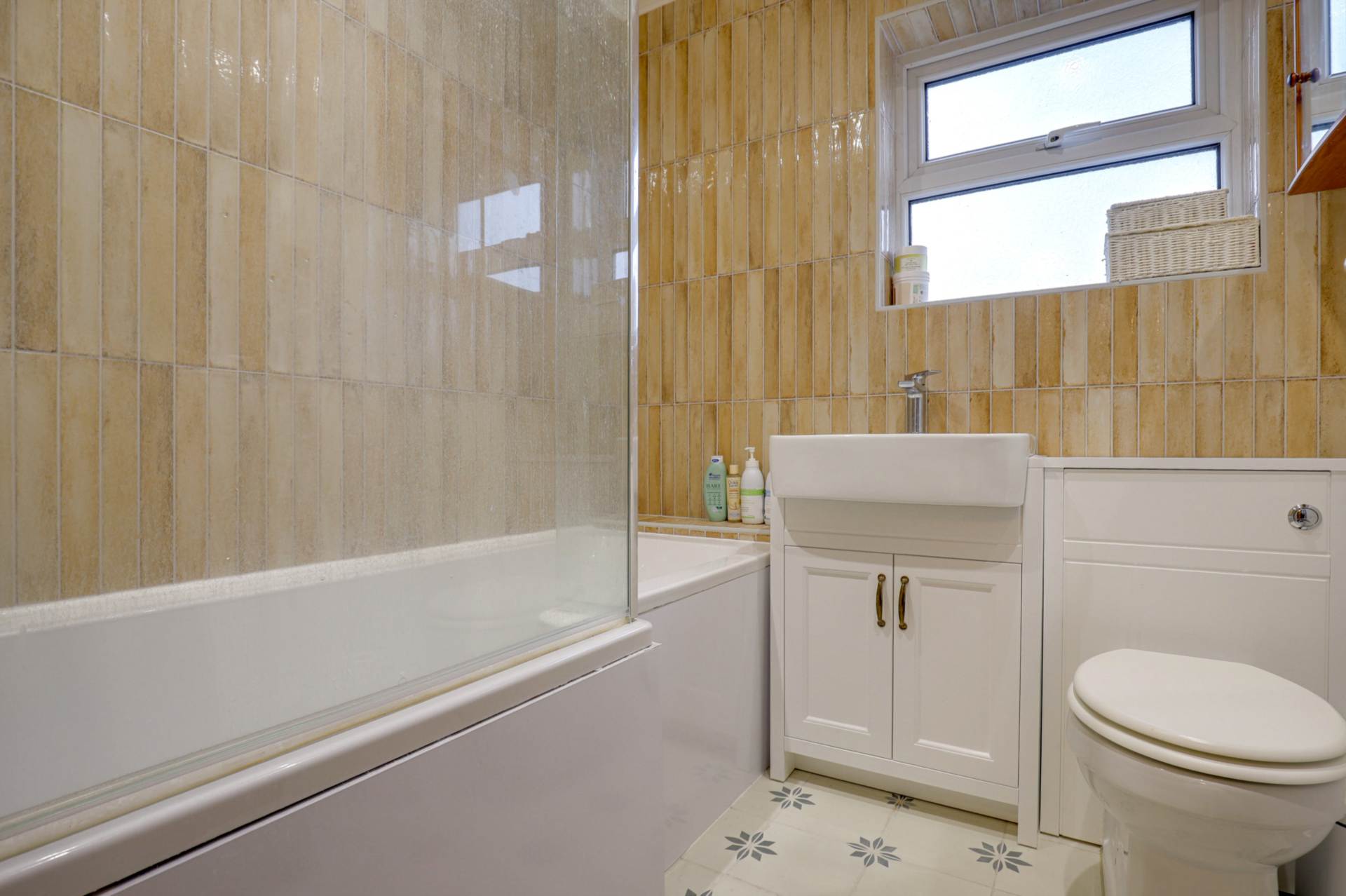 Alston Walk, Caversham, Image 9