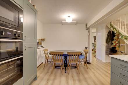 Alston Walk, Caversham, Image 4