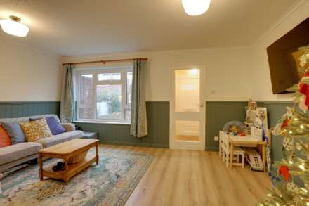 Alston Walk, Caversham, Image 5