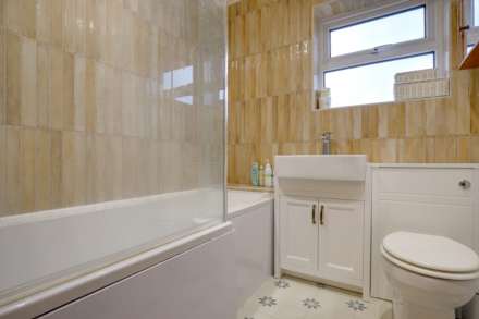 Alston Walk, Caversham, Image 9