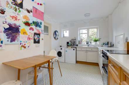 Burnham Rise, Emmer Green, Image 11