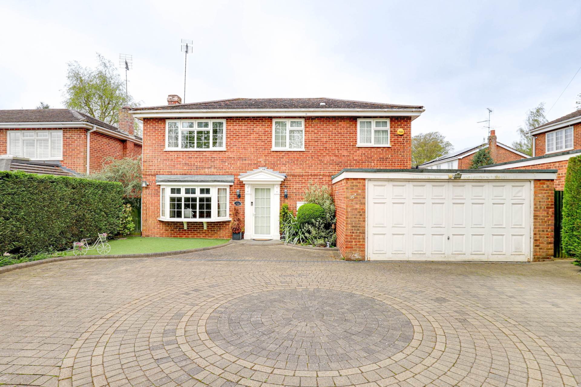 Conisboro Avenue, Caversham Heights, Image 24