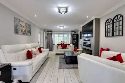 Conisboro Avenue, Caversham Heights, Image 10