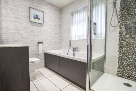 Conisboro Avenue, Caversham Heights, Image 19