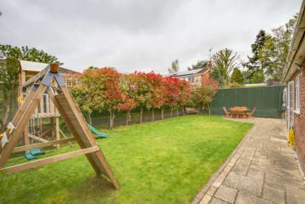 Conisboro Avenue, Caversham Heights, Image 21