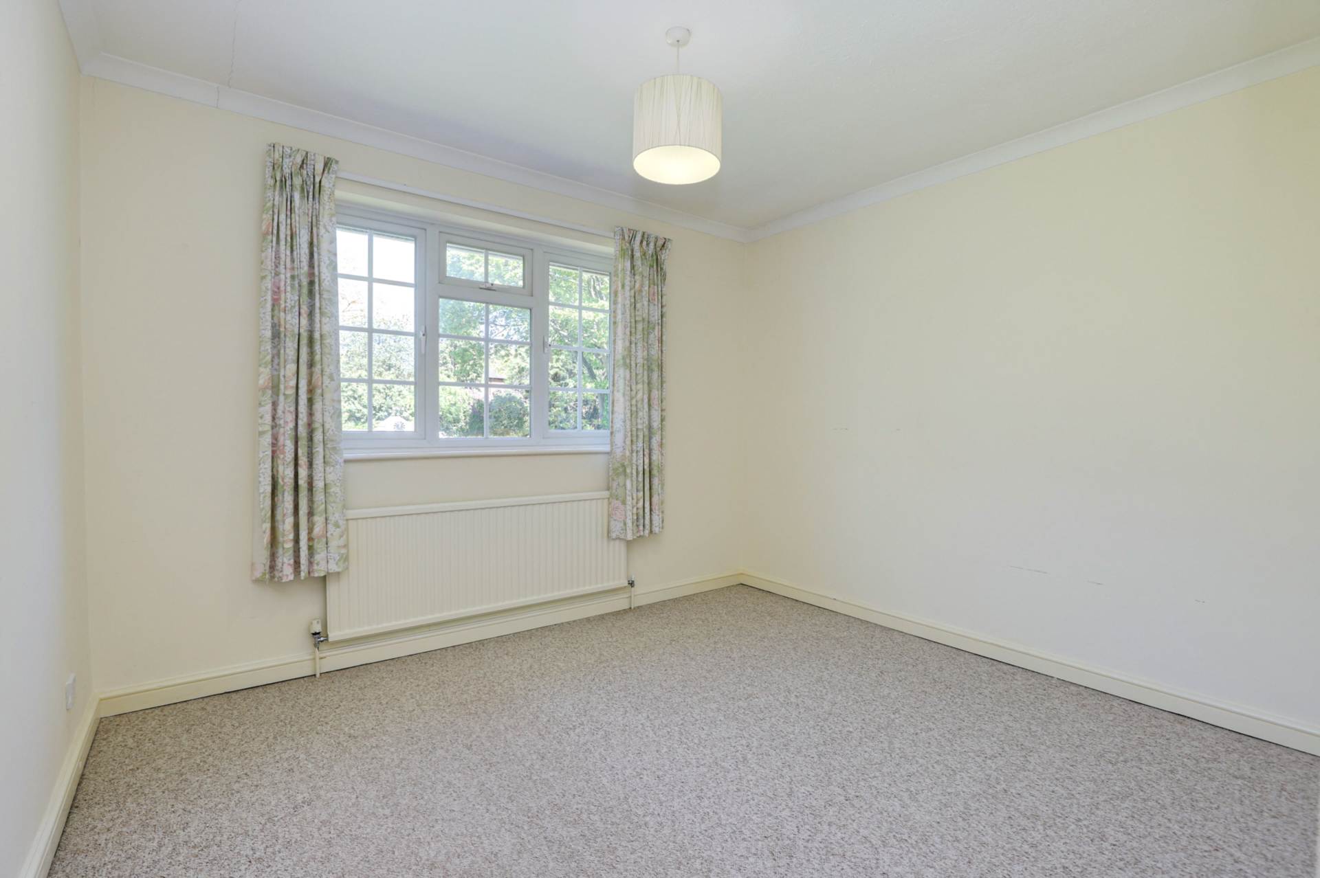 Picton Way, Caversham, Image 8