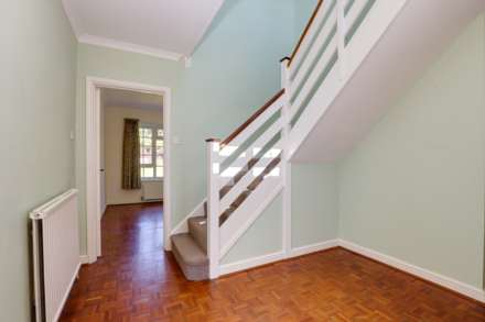Picton Way, Caversham, Image 15