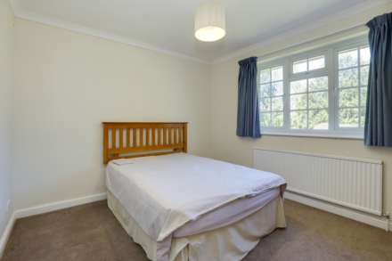 Picton Way, Caversham, Image 19