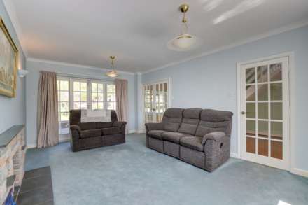 Picton Way, Caversham, Image 3
