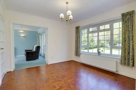 Picton Way, Caversham, Image 4