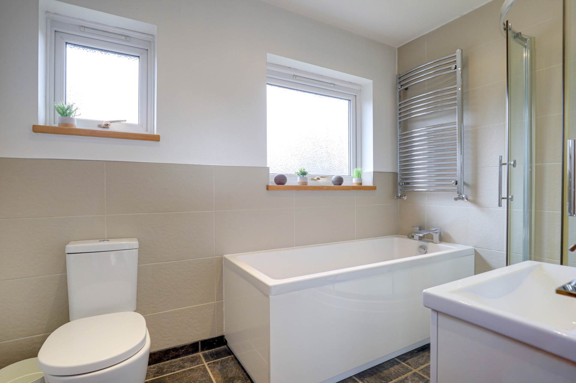 Surley Row, Emmer Green, Image 17