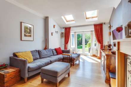 Kidmore Road, Caversham Heights, Image 4