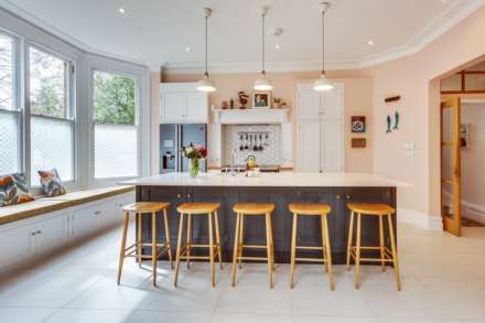 St Peters Avenue, Caversham Heights, Image 12