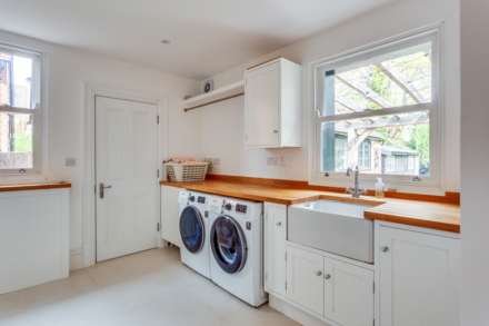 St Peters Avenue, Caversham Heights, Image 18