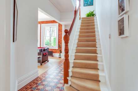 St Peters Avenue, Caversham Heights, Image 21