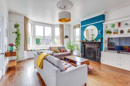 St Peters Avenue, Caversham Heights, Image 5