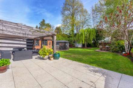 St Peters Avenue, Caversham Heights, Image 9