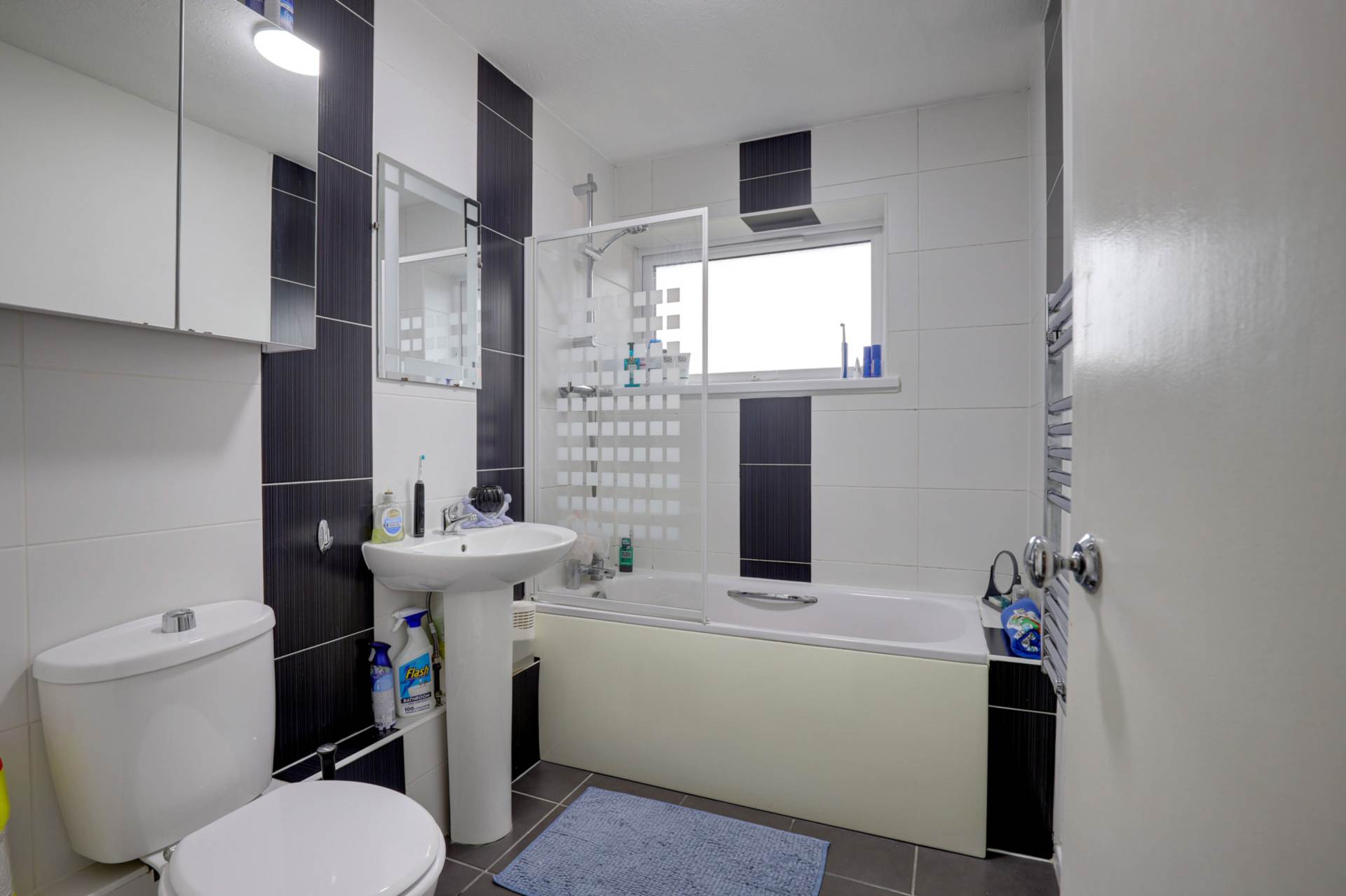 Monkley Court, Caversham, Image 12