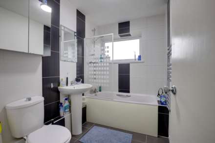 Monkley Court, Caversham, Image 12