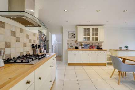 Picton Way, Caversham, Image 18