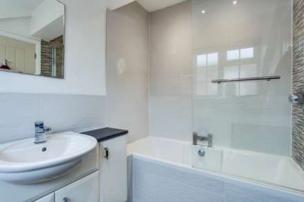 Picton Way, Caversham, Image 25