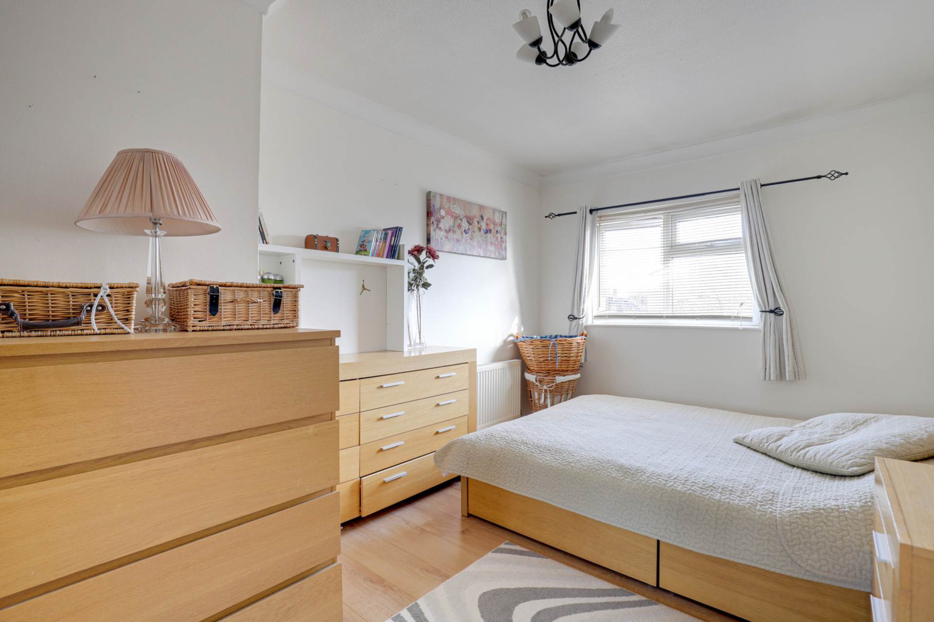 Bellingham Walk, Emmer Green, Image 8