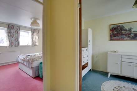 The Willows, Caversham, Image 12