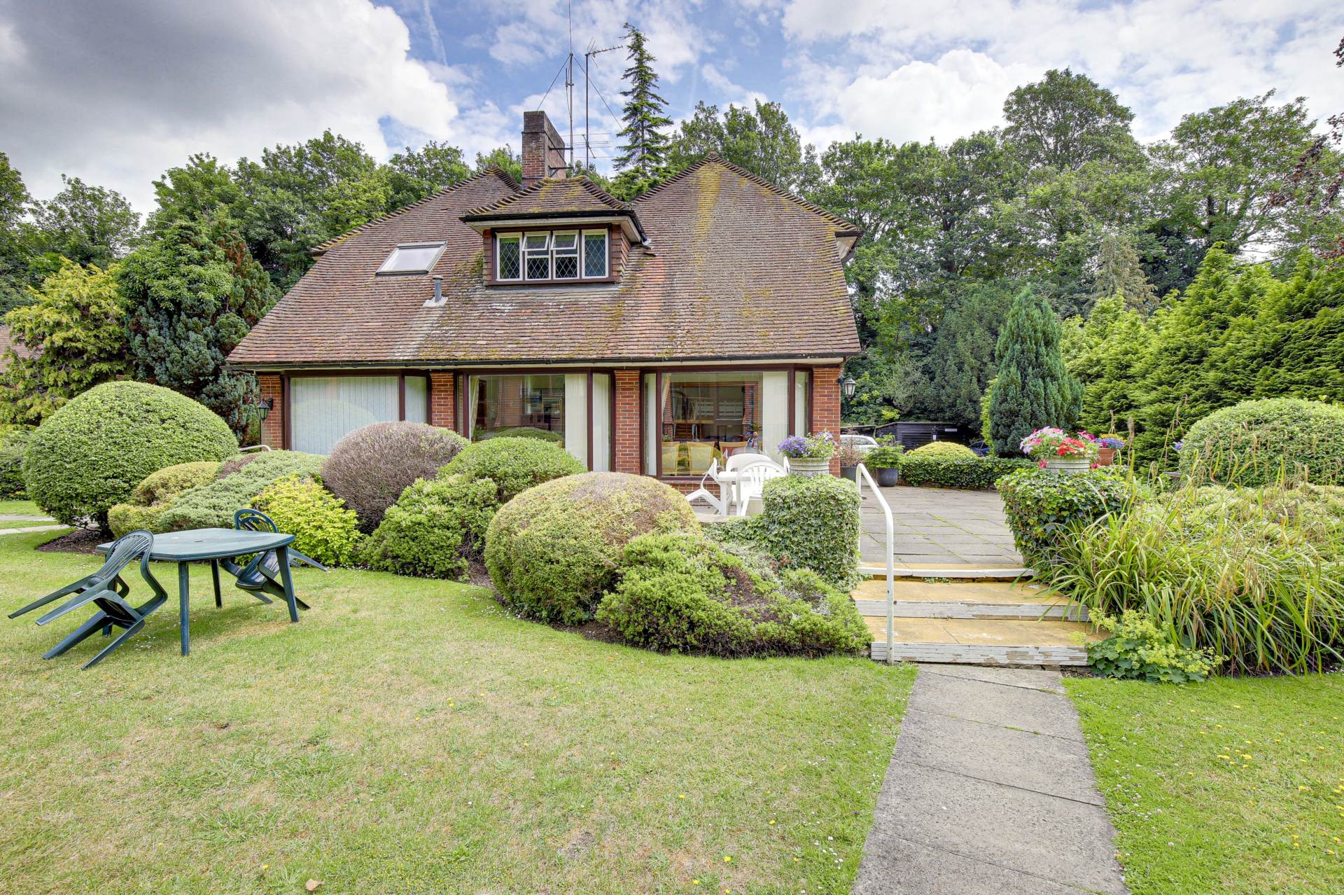 Church Road, Caversham, Image 18