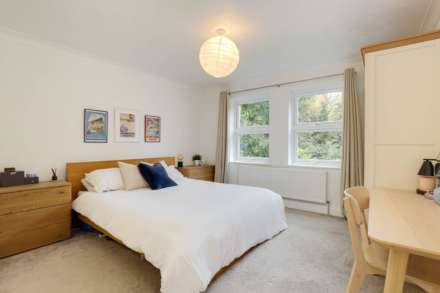 Boundary Lane, The Warren, Reading, Image 7