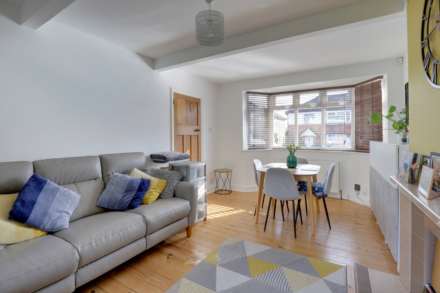 Cawsam Gardens, Caversham, Image 4