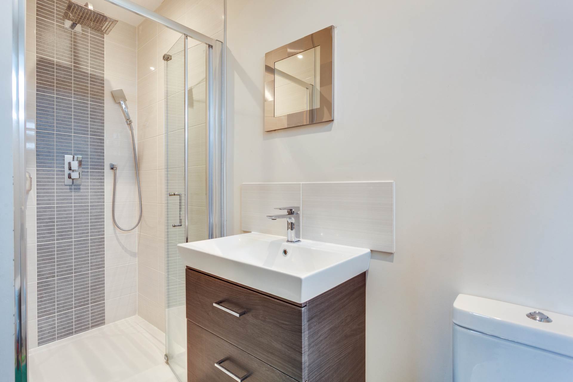 Balmore Drive, Caversham, Image 23