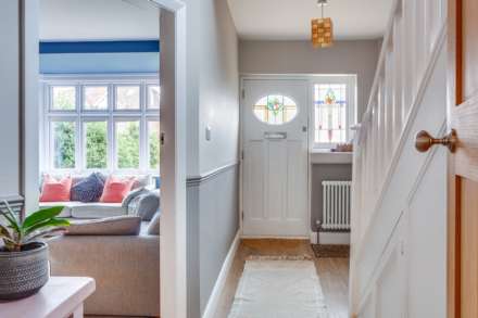 Balmore Drive, Caversham, Image 12