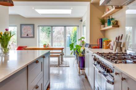 Balmore Drive, Caversham, Image 15