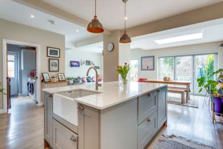 Balmore Drive, Caversham, Image 3